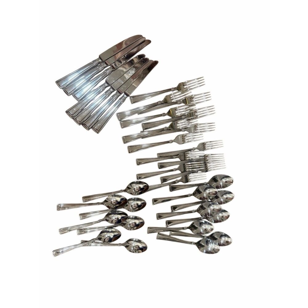 Set of Oneida flatware- silver
